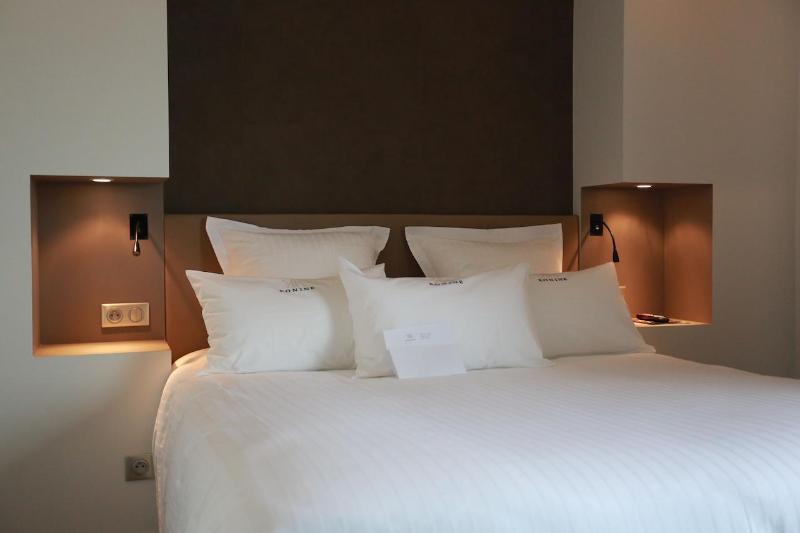 เลอ โกนิน - มงโซ เล มีน Hotel มองต์ซู-เลส์-มินส์ ภายนอก รูปภาพ