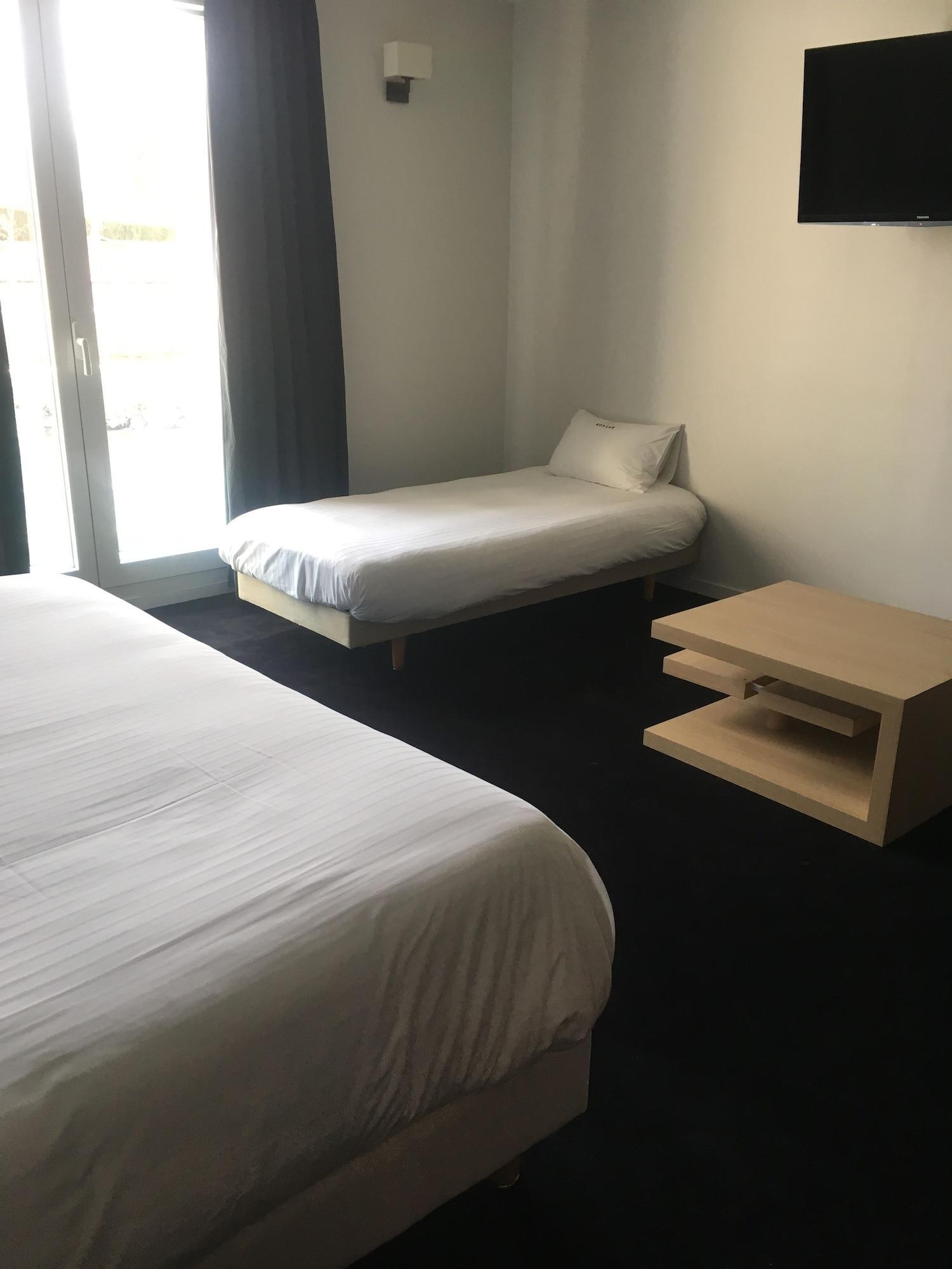 เลอ โกนิน - มงโซ เล มีน Hotel มองต์ซู-เลส์-มินส์ ภายนอก รูปภาพ