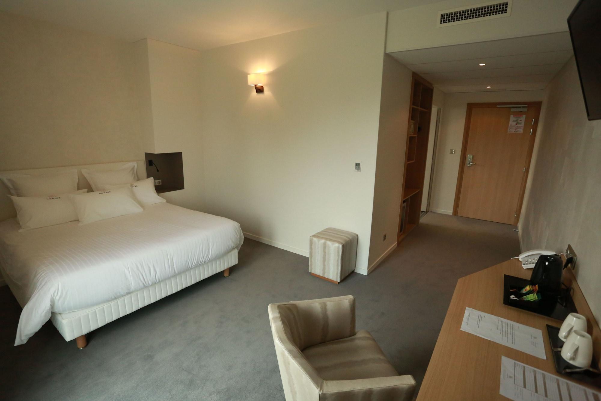 เลอ โกนิน - มงโซ เล มีน Hotel มองต์ซู-เลส์-มินส์ ภายนอก รูปภาพ