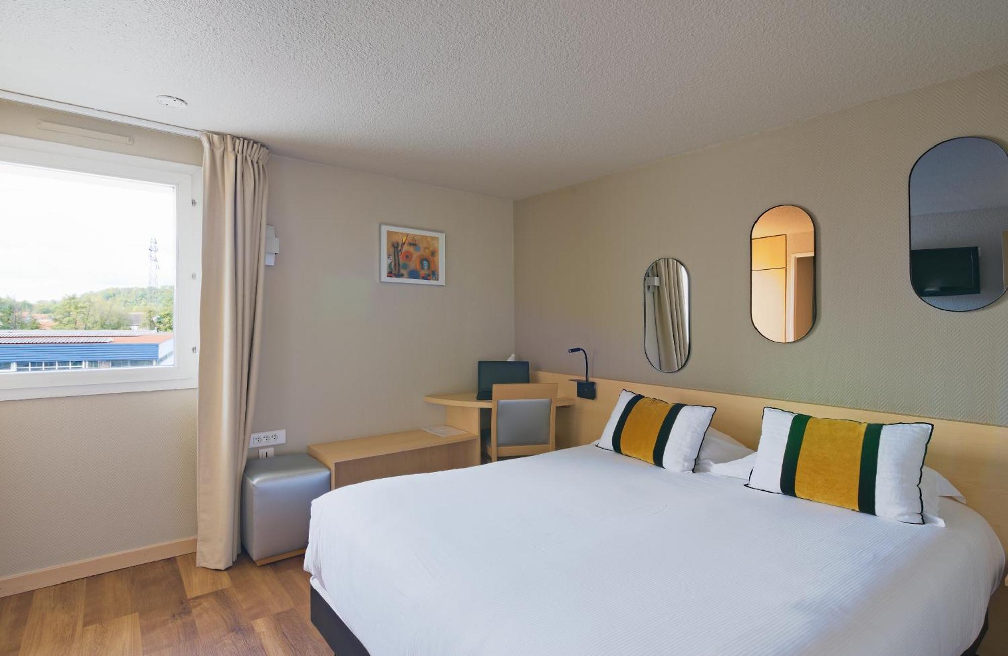 เลอ โกนิน - มงโซ เล มีน Hotel มองต์ซู-เลส์-มินส์ ภายนอก รูปภาพ