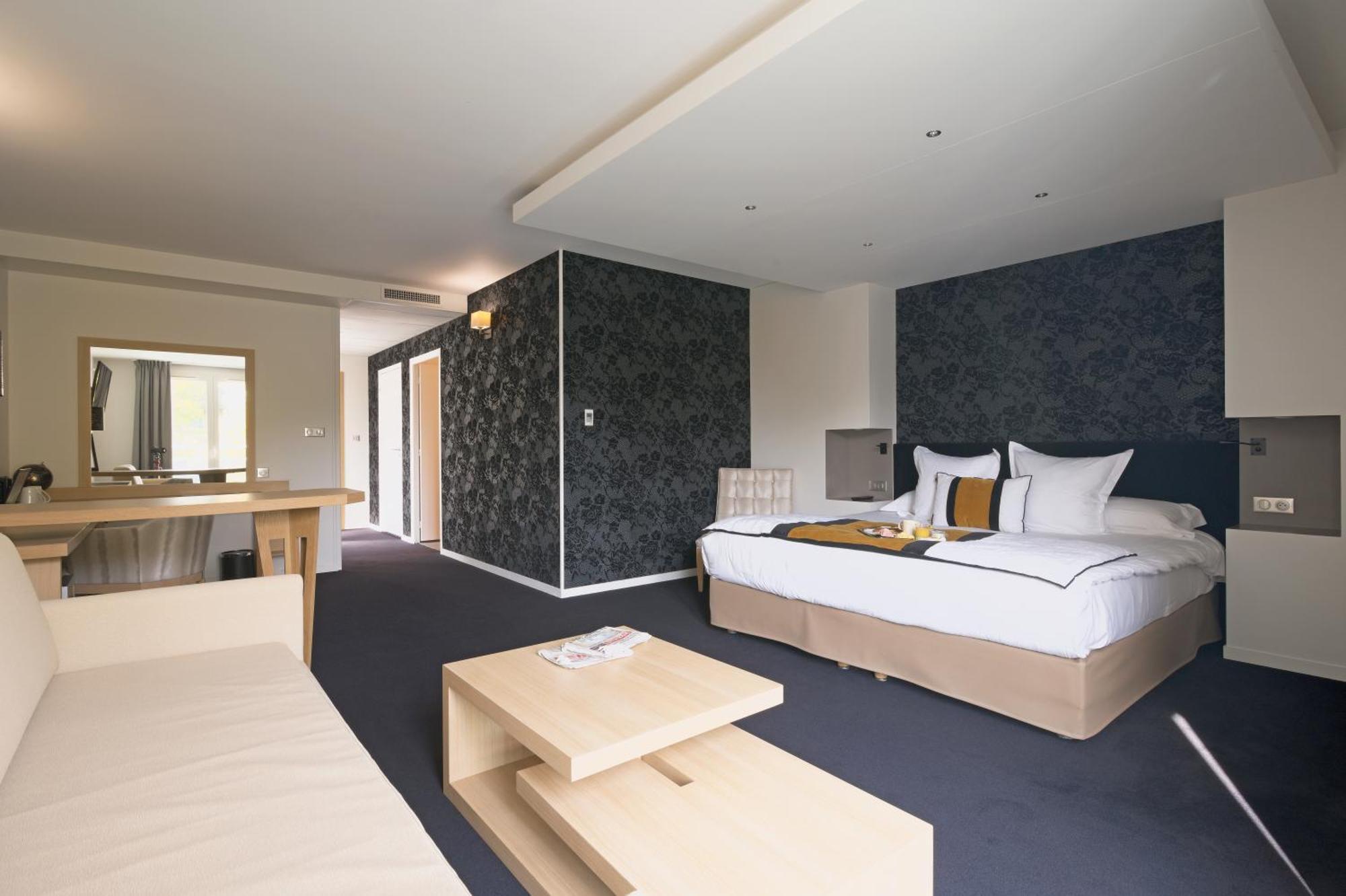 เลอ โกนิน - มงโซ เล มีน Hotel มองต์ซู-เลส์-มินส์ ภายนอก รูปภาพ