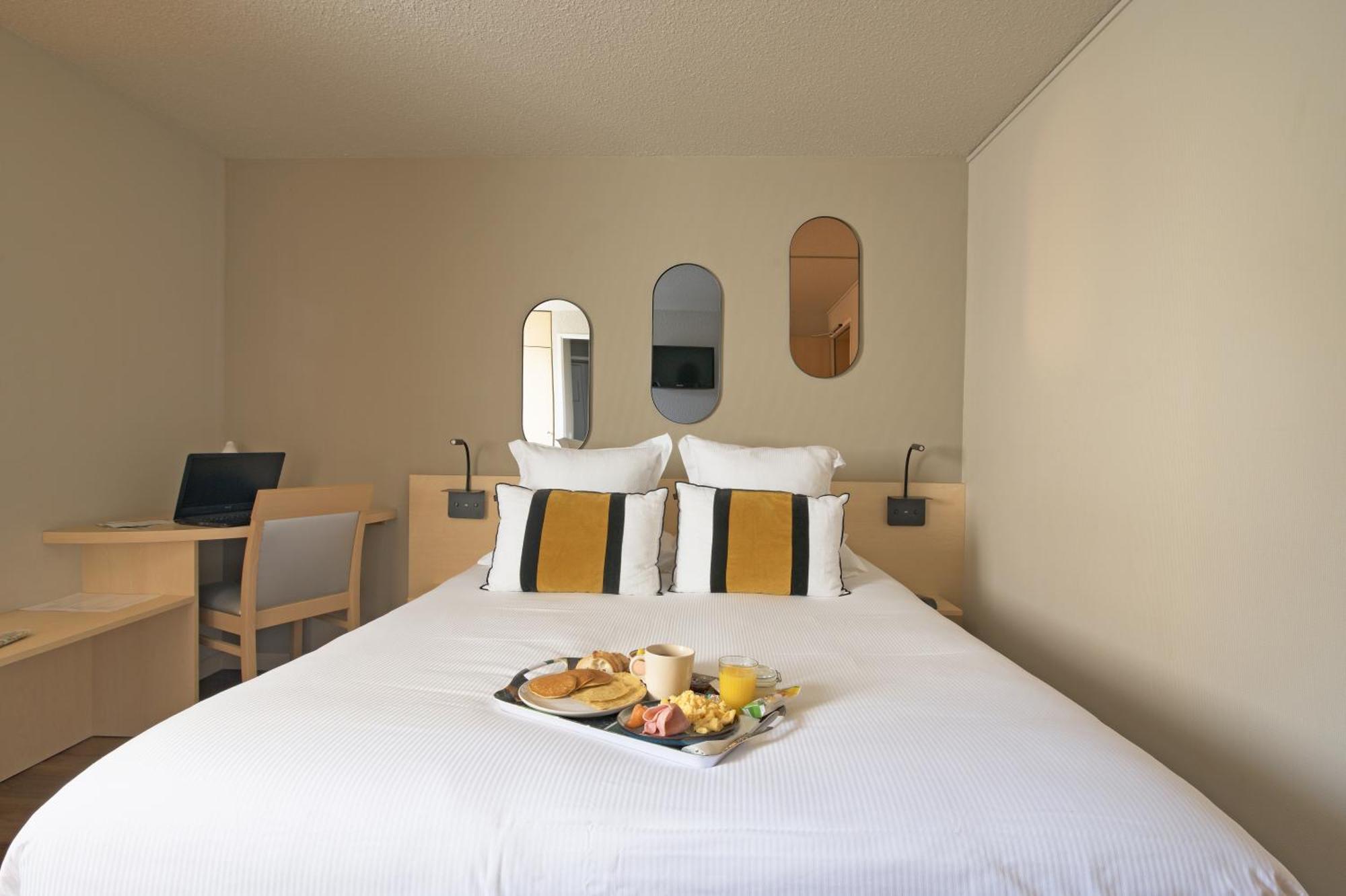 เลอ โกนิน - มงโซ เล มีน Hotel มองต์ซู-เลส์-มินส์ ภายนอก รูปภาพ